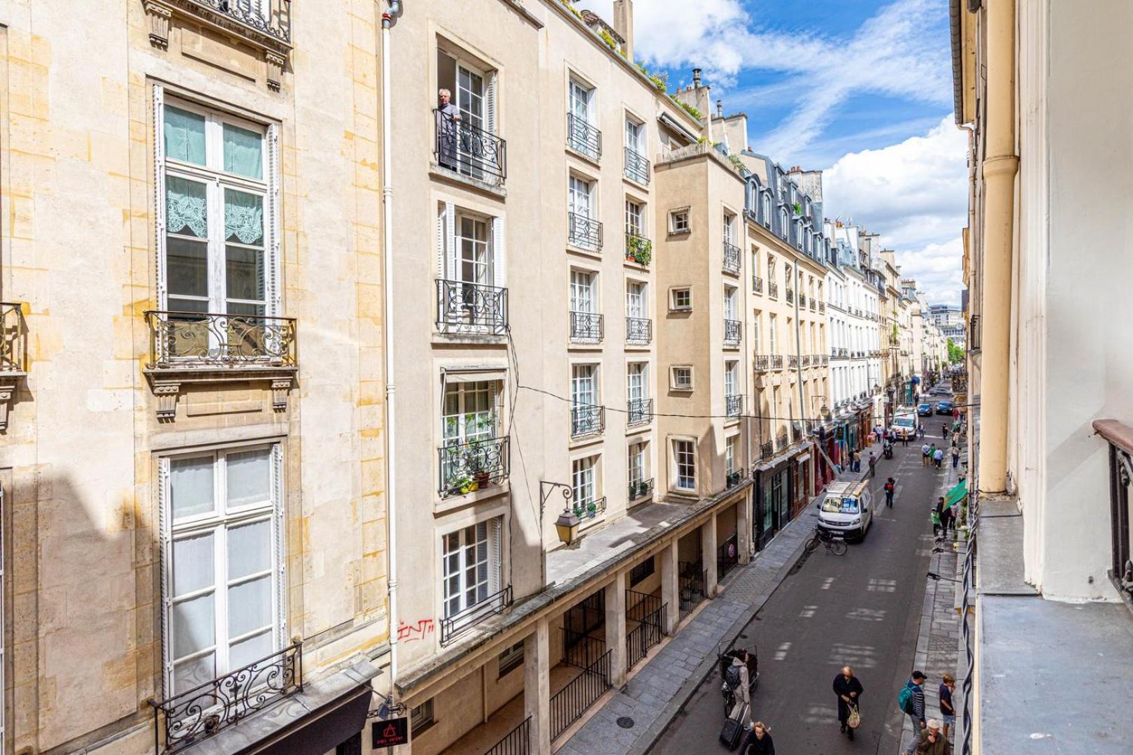 Guestready - Parisian Charm Near Notre-dame * Parigi